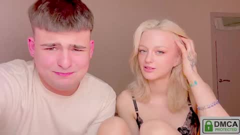 your_molly_mark online show from June 2, 10:34 pm