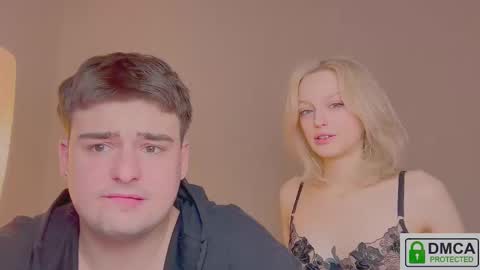 your_molly_mark online show from March 1, 8:46 pm