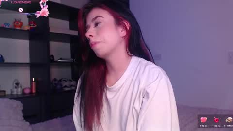 Snapshot of your_rosalie chatting on September 23, 4:06 am your_rosalie online show from September 23, 4:06 am