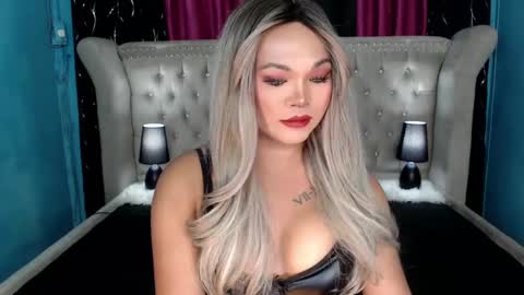 Snapshot of your_sex_addiction_69 chatting on February 26, 10:15 pm Casie online show from February 26, 10:15 pm