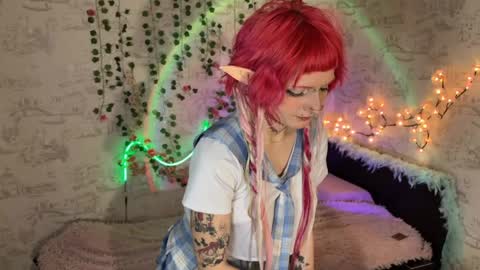 Anya online show from May 13, 7:45 pm