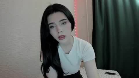 Alice online show from June 18, 8:58 pm