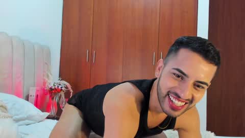 YOURBOYNEXTDOOR online show from January 4, 12:27 am