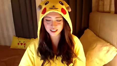 JEN  online show from March 29, 3:02 pm