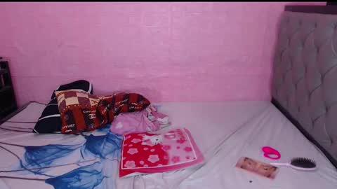 yourdreamisabell online show from March 2, 3:59 pm