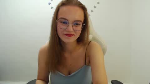 Snapshot of yourdreamray chatting on September 13, 5:48 pm Lana online show from September 13, 5:48 pm