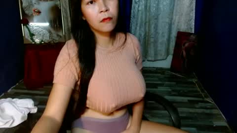 youre_sweet_ninya online show from June 22, 3:25 am