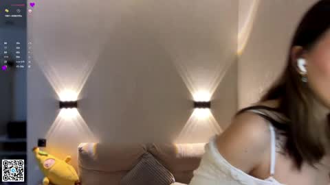 Emilia online show from March 29, 8:38 am