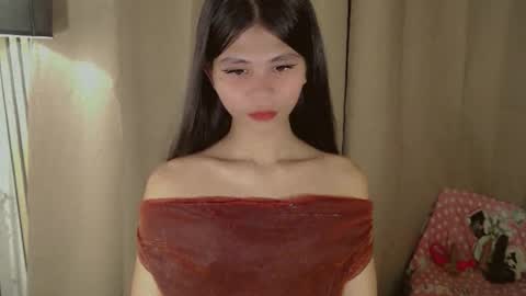 Vivian online show from April 1, 10:27 am