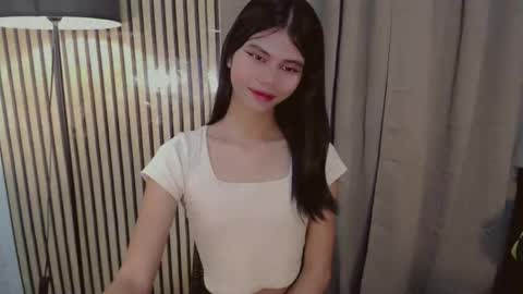 Vivian online show from November 30, 9:55 pm