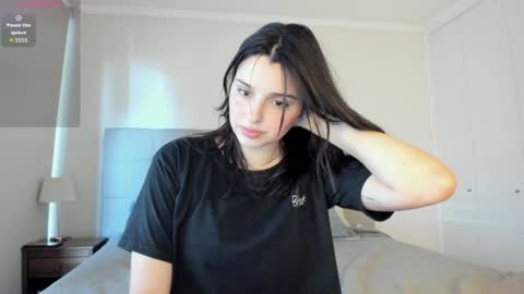 Helena online show from February 26, 7:39 pm