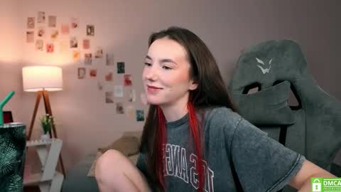 Chloe online show from October 28, 4:13 am