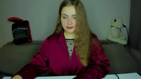 yourgem__ online show from September 22, 7:40 pm