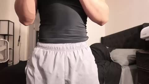 yourguuy21 online show from April 5, 8:22 am