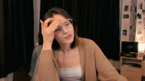 Leyla online show from February 5, 1:33 pm