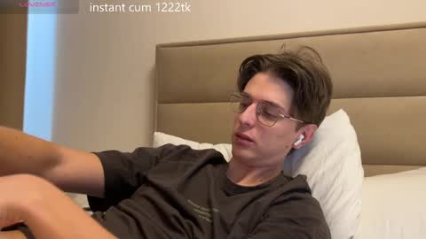 Chris online show from March 10, 11:12 am