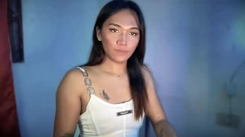 Snapshot of yourhotlove_jamellaxxx chatting on October 3, 4:48 pm LOVING JAMMELA online show from October 3, 4:48 pm