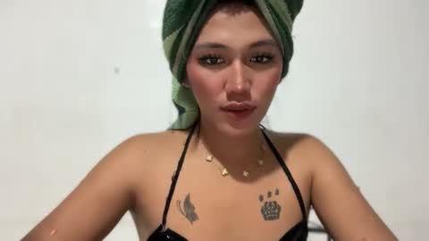 Snapshot of yourhotlove_jamellaxxx chatting on October 28, 3:46 pm LOVING JAMMELA online show from October 28, 3:46 pm