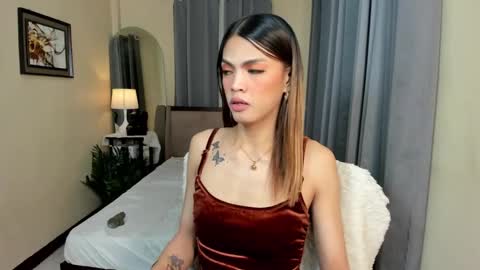 Snapshot of yourhotpatricia69 chatting on December 20, 2:37 pm patty online show from December 20, 2:37 pm