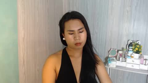 Mauie  online show from January 16, 1:47 am