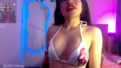 yourlittlefantasyy online show from June 13, 2:05 pm