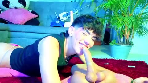 yournaughtyfemboy online show from May 8, 5:02 am
