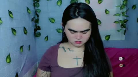 yourprincessthea online show from March 12, 6:51 am