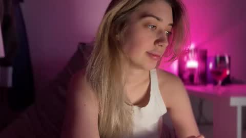 Snapshot of yoursweet_couple chatting on October 24, 1:56 pm yoursweet_couple online show from October 24, 1:56 pm