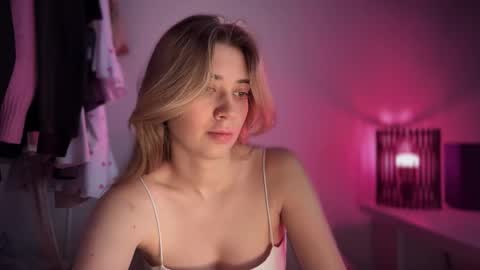 Snapshot of yoursweet_couple chatting on October 28, 1:45 pm yoursweet_couple online show from October 28, 1:45 pm