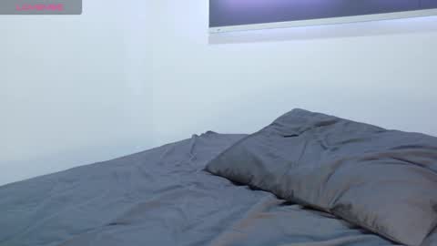 Kiwi online show from October 11, 1:43 am