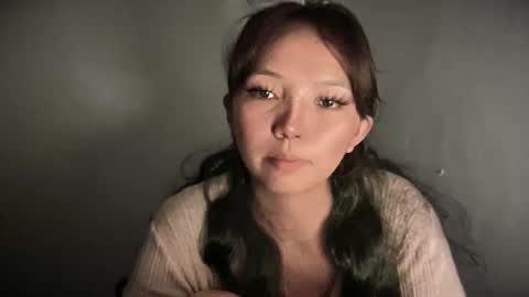 Faye online show from February 9, 7:27 pm