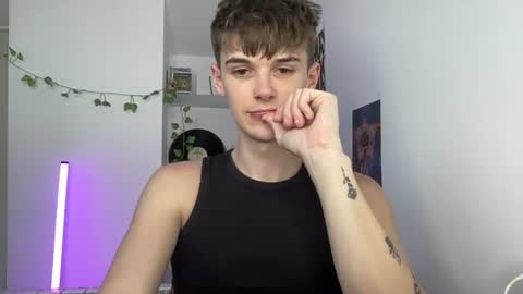 yoursweetyguy online show from July 6, 3:14 pm