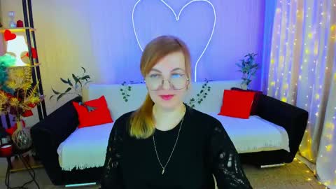 Alice online show from April 15, 9:45 am