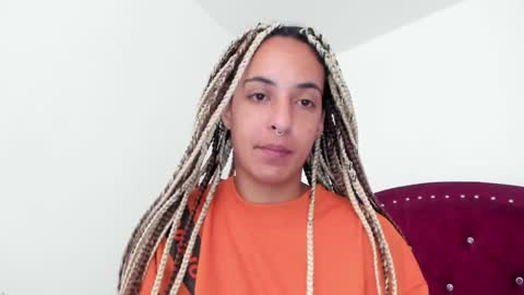 elizabeth  ju   online show from December 30, 6:05 pm