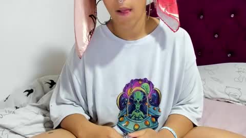 elizabeth  ju   online show from February 17, 3:25 am