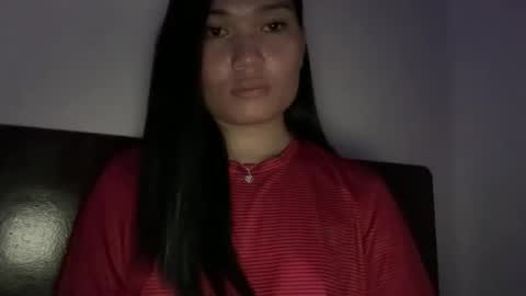 yrdrmgrl_jennie26 online show from January 8, 1:22 am