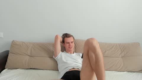 Yue Lang and Samm online show from October 8, 10:32 am