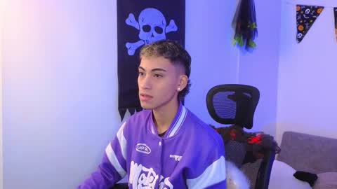 yulian_vasquez online show from October 13, 12:40 pm