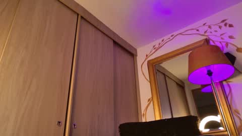 Snapshot of yulianpereira25 chatting on February 16, 2:10 pm yulian 2811 online show from February 16, 2:10 pm