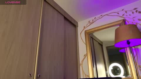 Snapshot of yulianpereira25 chatting on February 13, 7:24 am yulian 2811 online show from February 13, 7:24 am