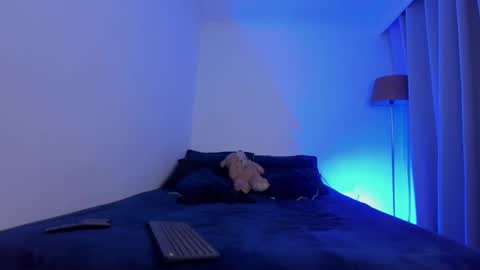 Snapshot of yulianpereira25 chatting on September 12, 2:24 am yulian 2811 online show from September 12, 2:24 am