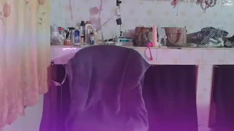 yummy_guel18 online show from February 27, 1:37 pm