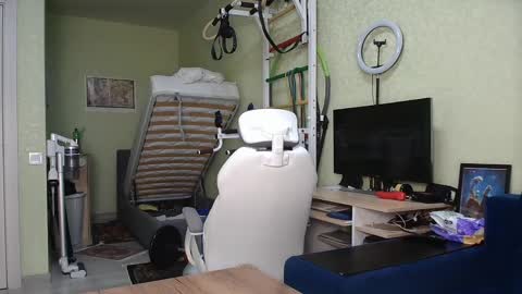 Alex online show from February 25, 11:59 pm