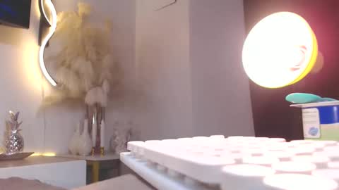 Justine online show from November 13, 9:17 pm