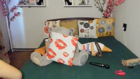 KIM online show from November 21, 3:15 am