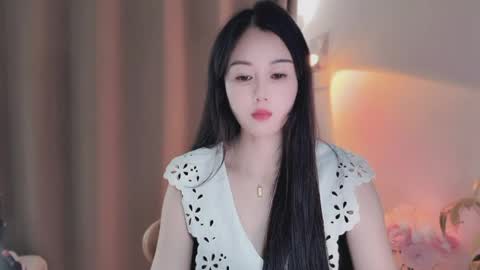 YunEr online show from May 6, 4:18 am