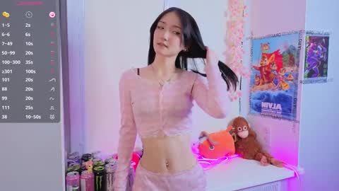 yung_leana online show from March 14, 6:12 pm