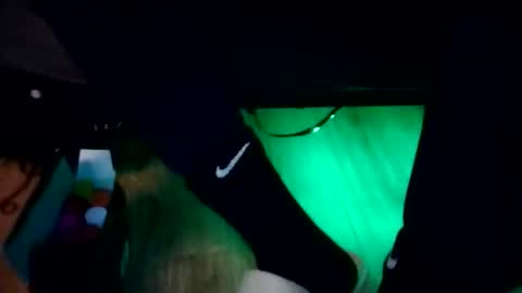 yungnympho25 online show from November 1, 10:53 pm