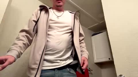 Snapshot of yungstudbev chatting on September 28, 4:10 am yungstudbev online show from September 28, 4:10 am