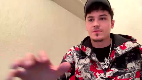 Snapshot of yungstudbev chatting on September 20, 3:42 am yungstudbev online show from September 20, 3:42 am